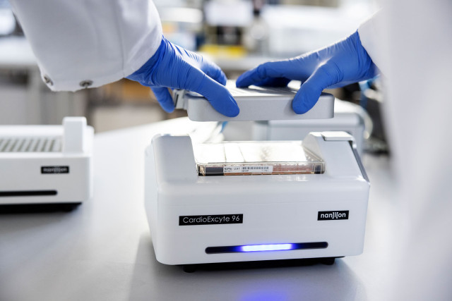 Nanion Technologies, Accelerating brand effectiveness, brand photo of CardioExyte | CBC | Cross-Border Communications | Leading international B2B branding and marketing agency