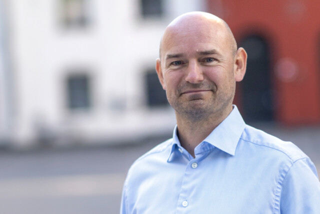 B2B Global marketing | CBC | Cross-Border Communications | portrait of account manager Henrik Jørgensen